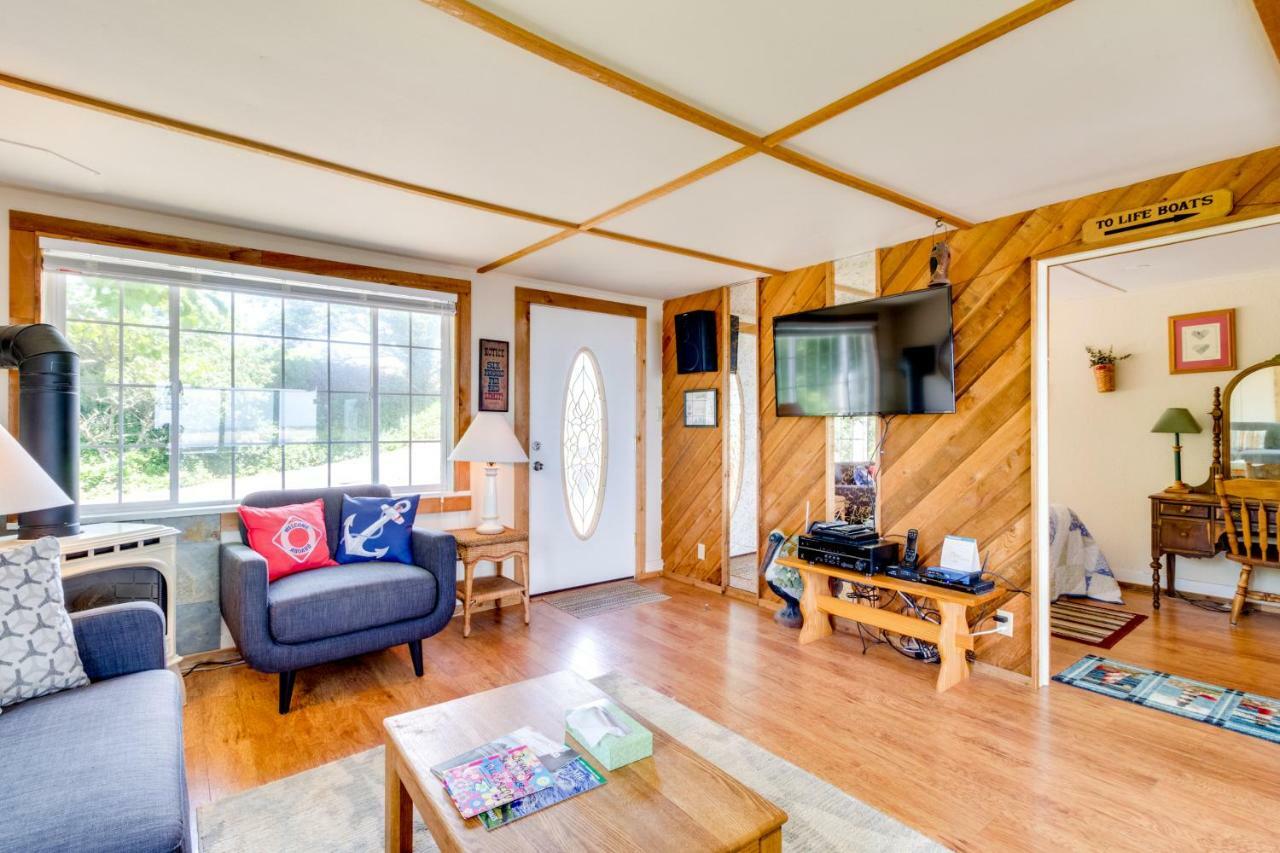 Happy Camp Beachfront Cabin Netarts Extérieur photo