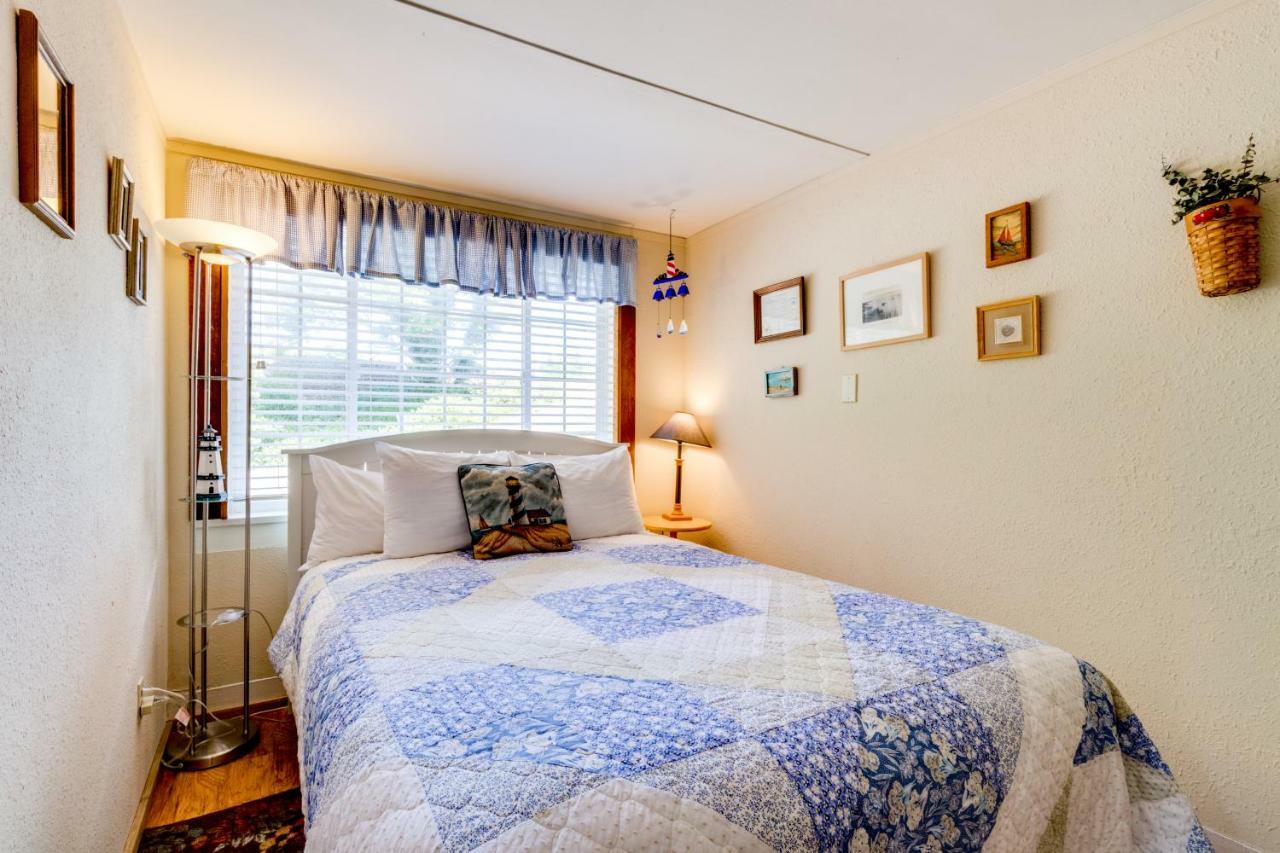 Happy Camp Beachfront Cabin Netarts Extérieur photo