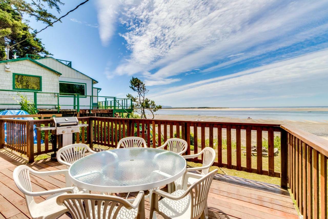 Happy Camp Beachfront Cabin Netarts Extérieur photo